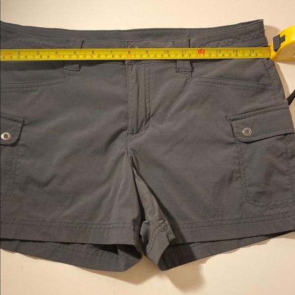 Eddie Bauer Women’s Cargo Shorts - Picture 8 of 11